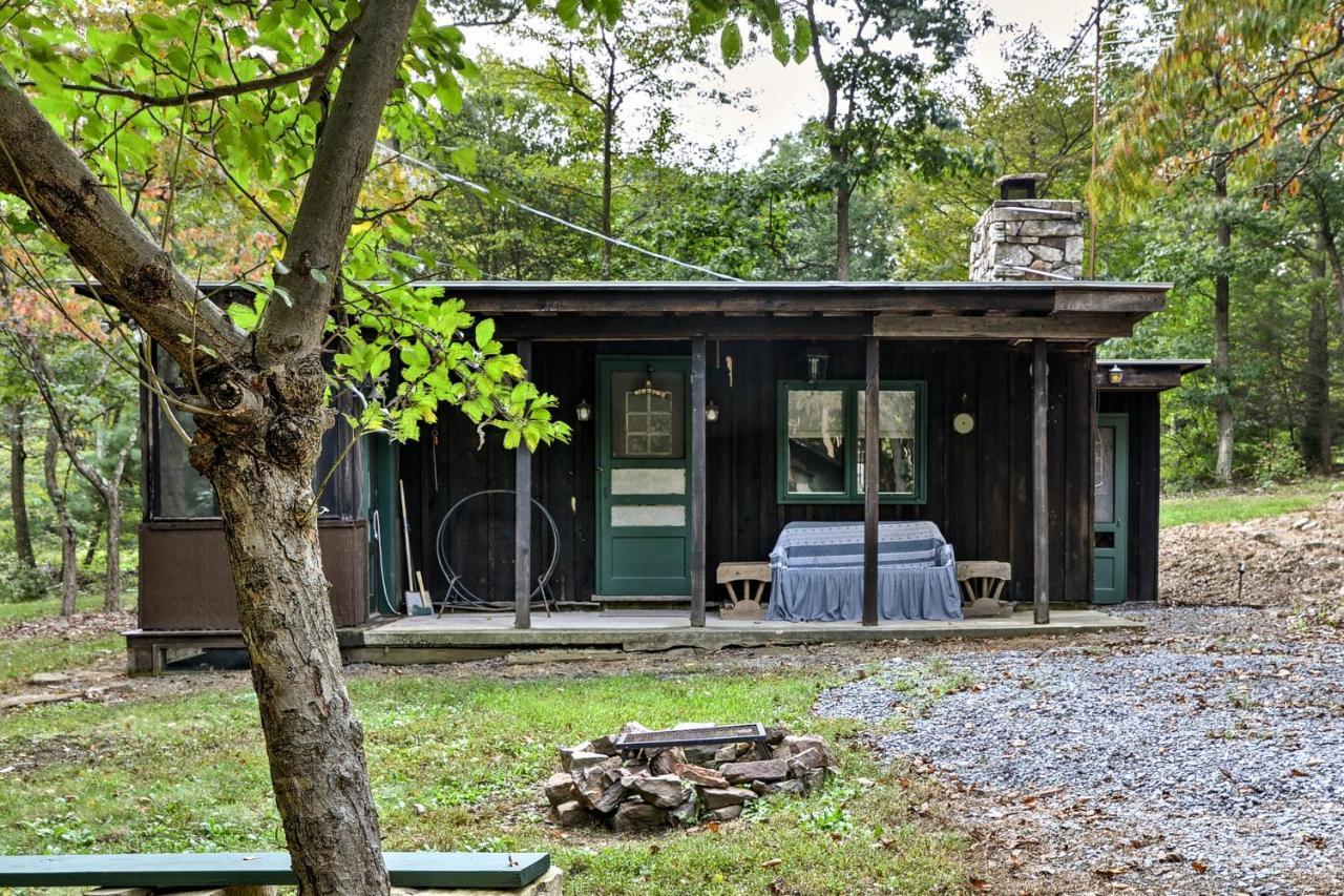 Rustic Bedford Cabin Near Hunting And Fishing Exterior foto
